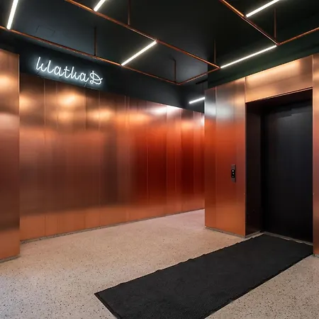 Modern Centrum Browary Warszawskie * Βαρσοβία